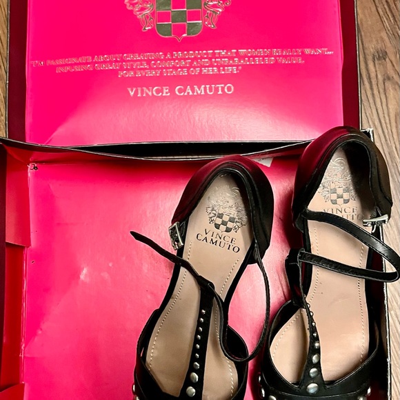New in box! Retail: $129 Vince Camuto women’s size 10 M! Style VC-Simonas. - Picture 3 of 8